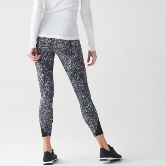 EUC Lululemon Size 8 Inspire TightII Power Luxtreme Leggings 26” Suited Jacquard - Picture 3 of 9